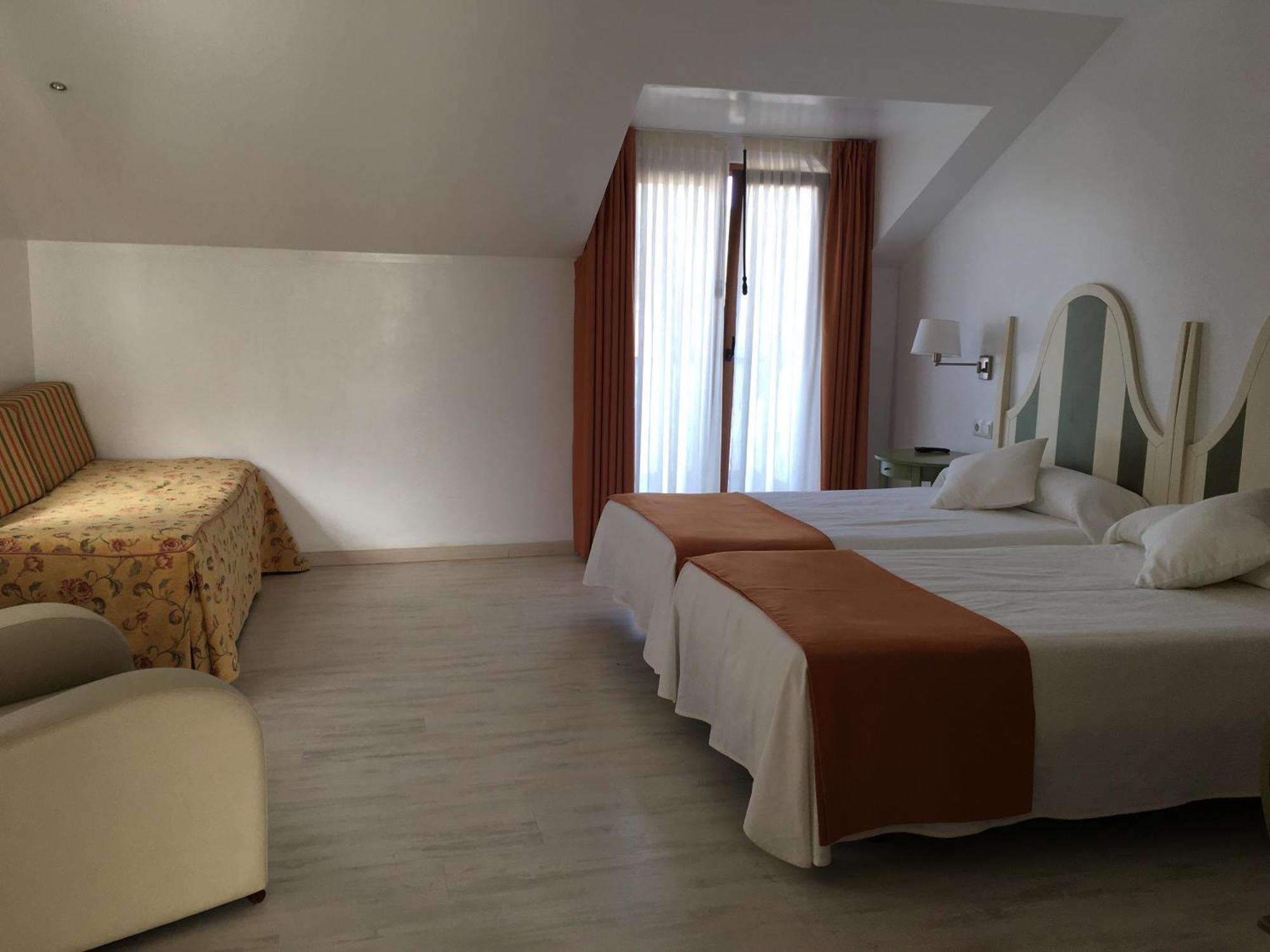 Hotel Valle De Cabezon Cabezón de la Sal Værelse billede